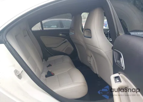 2014 Mercedes-Benz Cla 250 z USA, uszkodzony, nr VIN WDDSJ4EBXEN156005